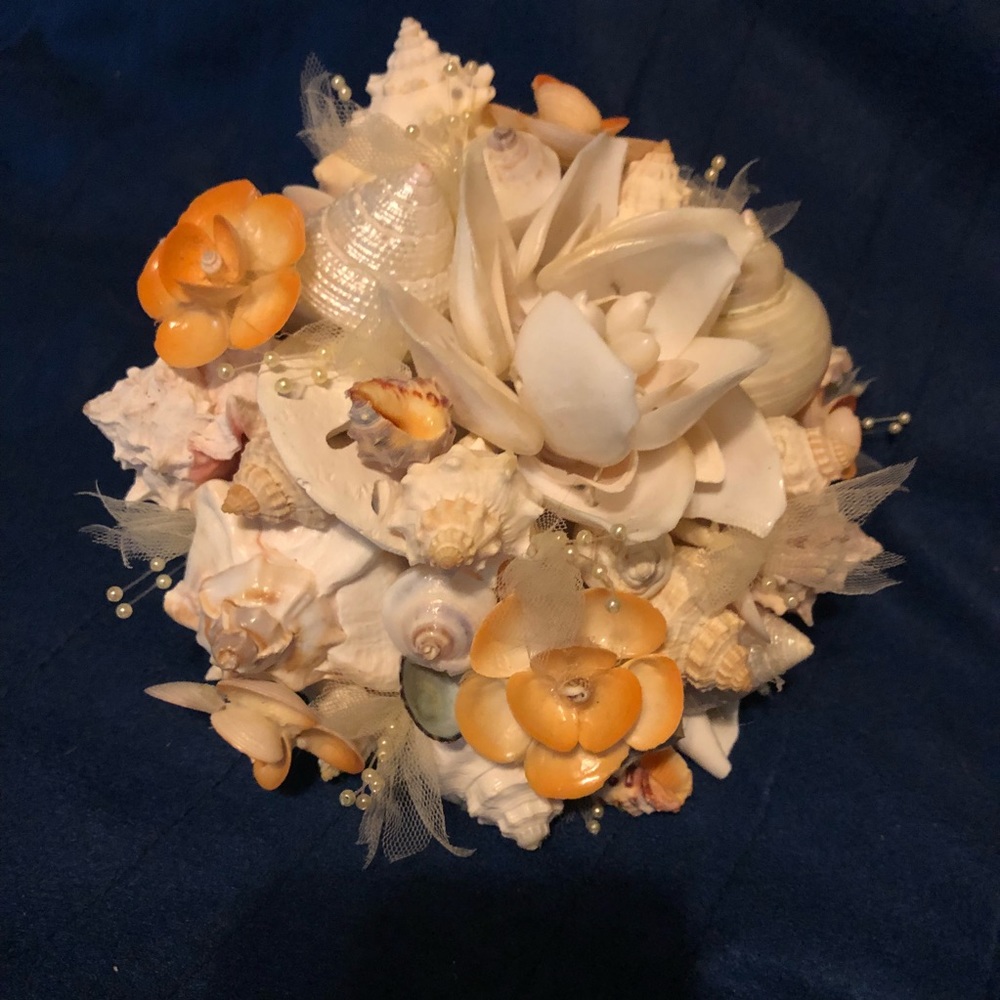 Handmade Shell Bouquets - Picture 5 of 8